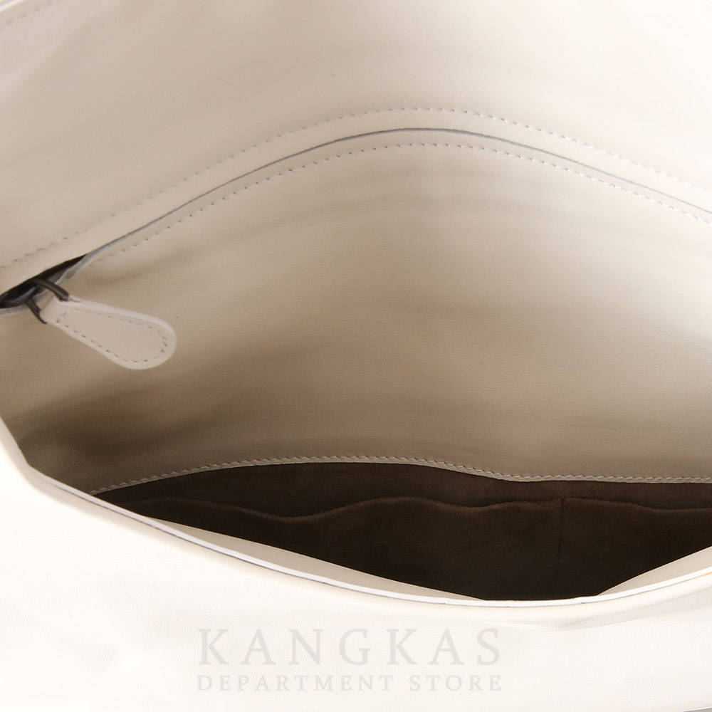 BOTTEGA VENETA(USED)보테가베네타 시즌 폴더 클러치